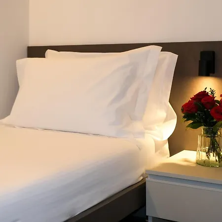 Apartahotel Emerald 4*