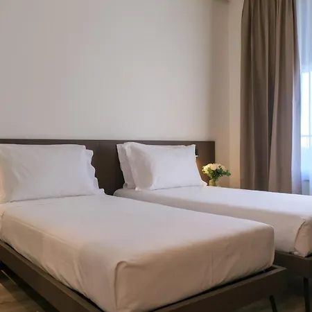 Emerald Aparthotel 4*