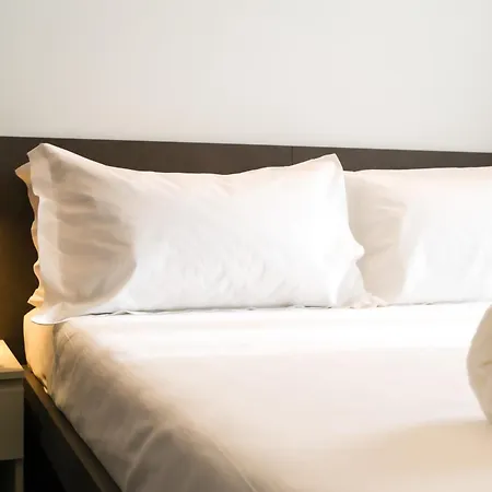 Apartahotel Emerald 4*