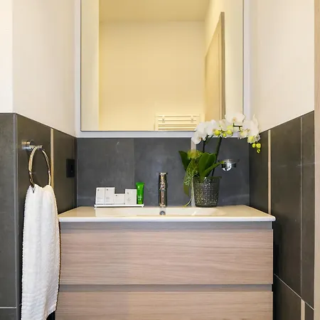 Emerald Aparthotel 4*