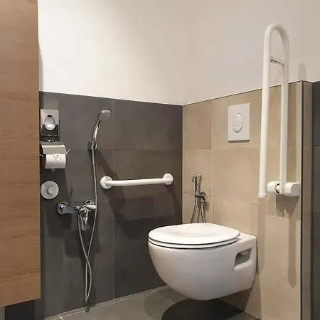 شقة فندقية Emerald 4*