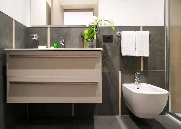 Aparthotel Emerald 4*