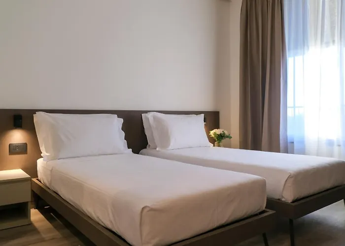 Emerald Aparthotel 4*